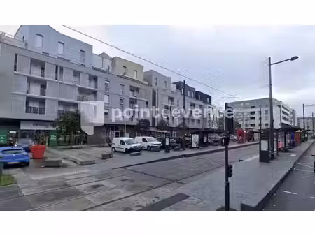 local commercial à vendre