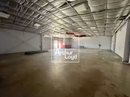 local d'activités à louer