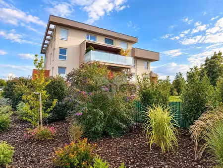ensisheim – 3p haut de gamme avec jardin  terrasse & vue lac / vosges-garage double