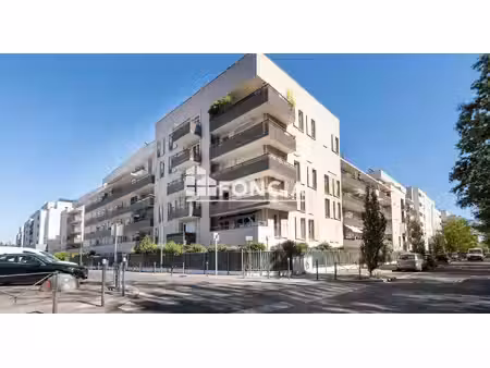 appartement 2 pièces avec terrasse et jardin en rez-de-chaussé orienté sud