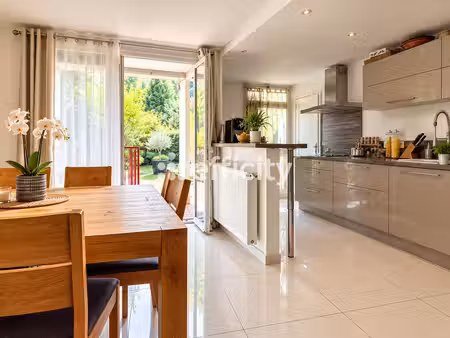 appartement 3 pièces - 64 m²
