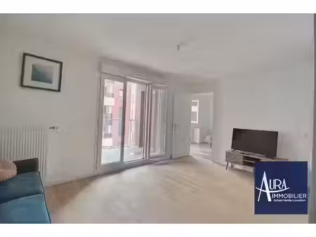 location meublée appartement 2 pièces 47 m² à romainville (93230)  1 100 €