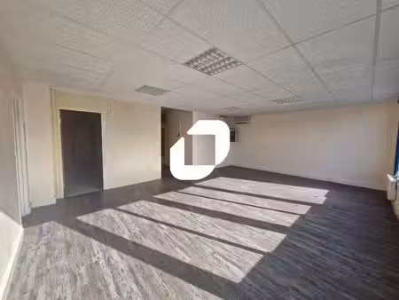 vente bureaux croissy beaubourg 77183 251m²