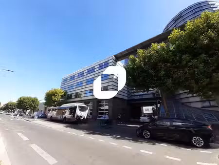 vente bureaux montreuil 93100 210m²
