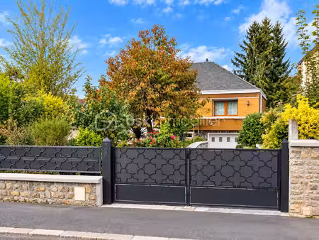 pavillon de 93 m² à charleville-mezieres