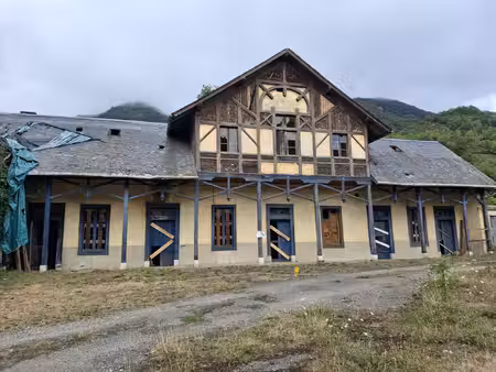 sur la commune de guchen  logement à réhabiliter