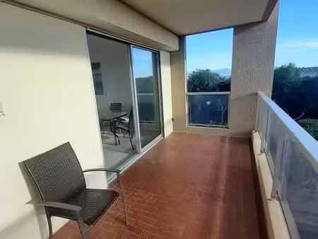deux pièces de 40 m² avec terrasse et parking