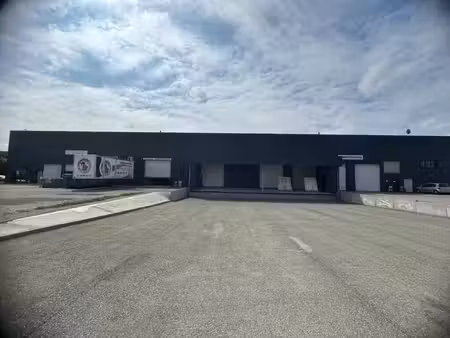 location local d’activités saint ouen l aumone 95310 1045m²