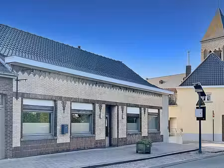 bien commercial polyvalent et spacieux