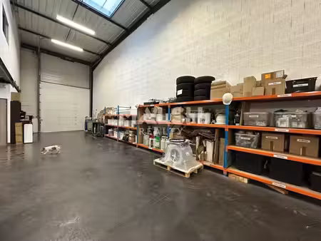 vente local d’activités decines charpieu 69150 534m²