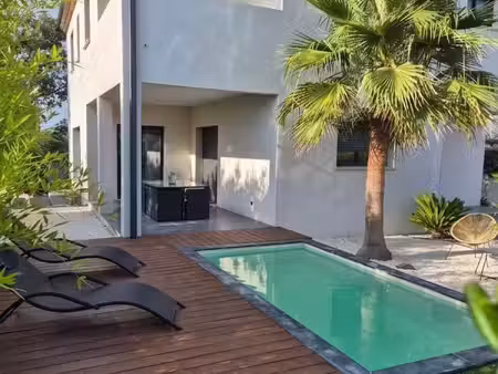 maison à vendre saint maximin 7 pièce(s) 187m2 625 900€