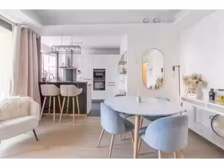 superbe appartement - peb a - belle terrasse - projet agora