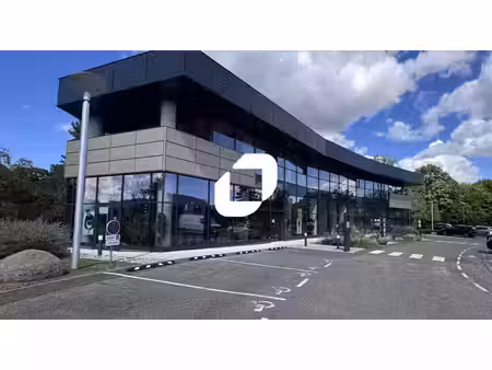 location commerce 287m²