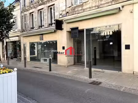 vente commerce auxerre 89000 284m²