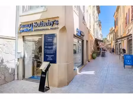 location commerce sanary sur mer 83110 30m²