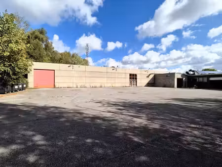 gilly entrepôt de 1.020m² à louer