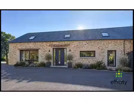 maison 2 pièces - 277 m²