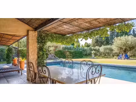 propriété avec piscine saint-rémy-de-provence (13)