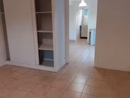 location appartement 2 pièces à bergerac (24100) : à louer 2 pièces / 36m² bergerac