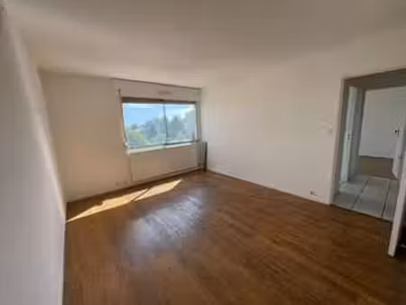 location appartement 2 pièces à dijon (21000) : à louer 2 pièces / 47m² dijon