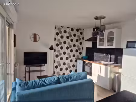t2 meuble et renove avec balcon proche douane de vallard