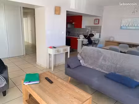 a louer à l'année villa meublée t4 à périgny (17)