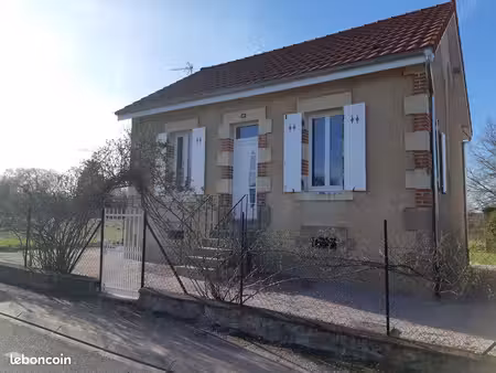 maison t4 aves terrain clos