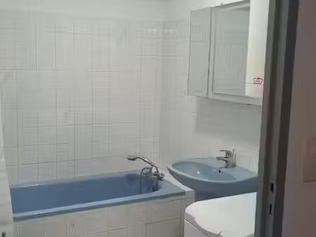 studio 25m2 refait à neuf