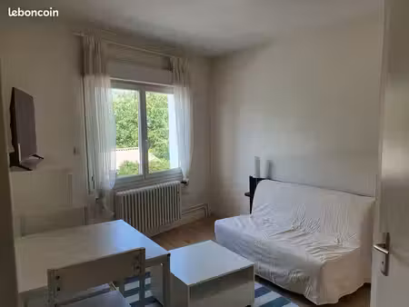 studio meublé agréable