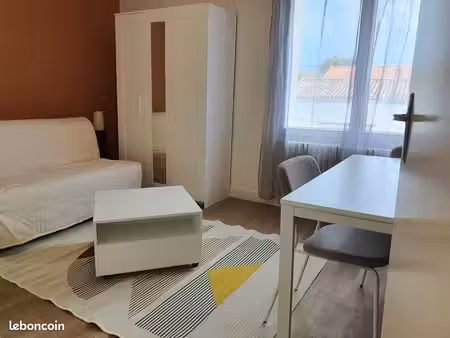 studio meublé