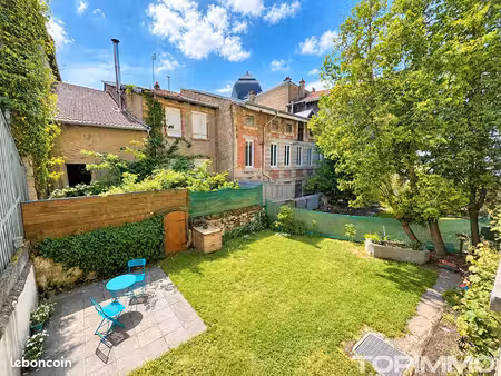appartement 3 pièces 107 m²