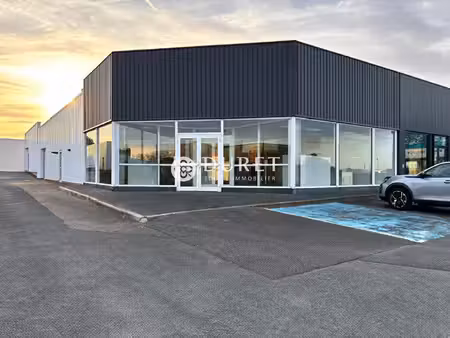 location local commercial