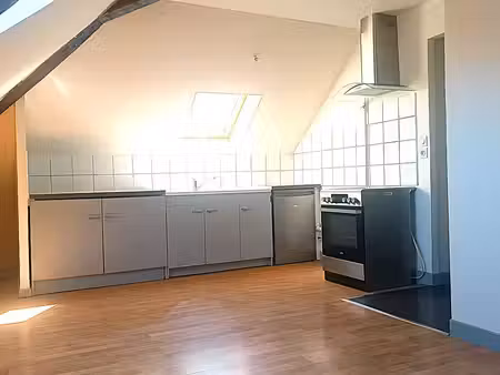 t2 cuisine équipée