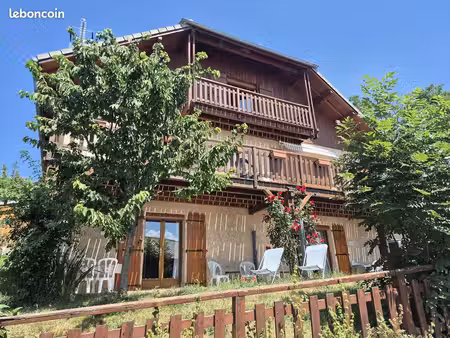 t2 meublé 45 m² – rez-de-jardin – saint-andré-d’embrun bail mobilité – toutes charges comp