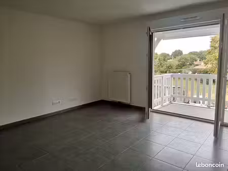 andernos-les-bains - beau t2 avec balcon et parking