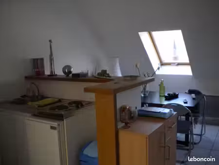 part loue grand t 1 centre ville saint lo