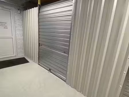 box de stockage 12m2