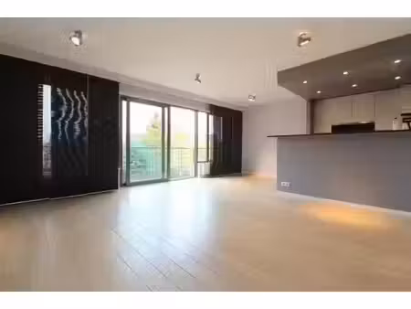 duplex à louer à rue d'argile 27 kraainem (vbe69028)