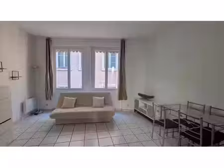 location appartement 1 pièce 31 m² à lyon 5ème (69005)  810 €