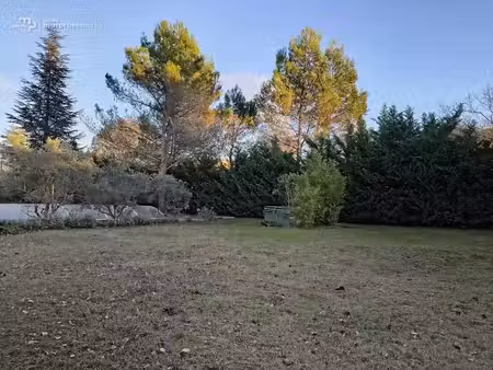 vente terrain 1088 m² à robion (84440)  227 000 €