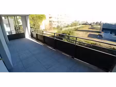 location appartement 3 pièces 67 m² à montpellier (34000)  1 176 €