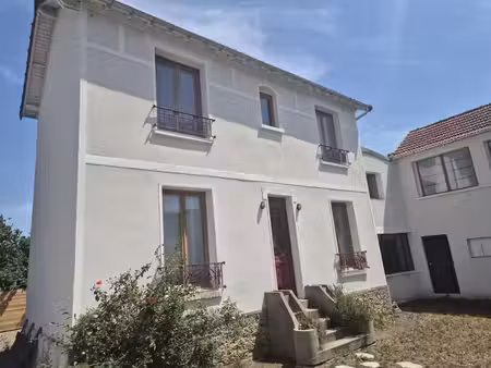 maison de luxe à vendre dans le quartier bruyères-postillons-jaurès-val allard