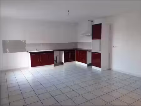 location appartement 4 pièces 92 m² à ales (30100)  705 €