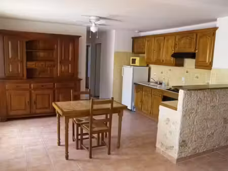 location appartement 3 pièces 55 m² à charleval (13350)  760 €