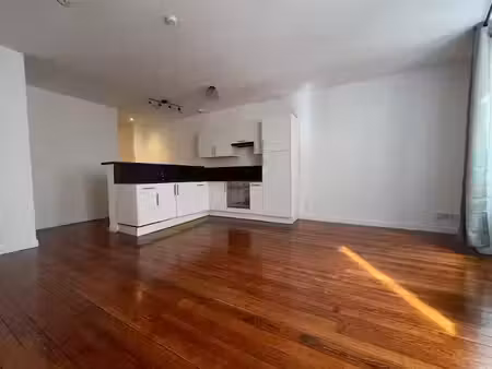 location appartement 2 pièces 55 m² à macon (71000)  695 €