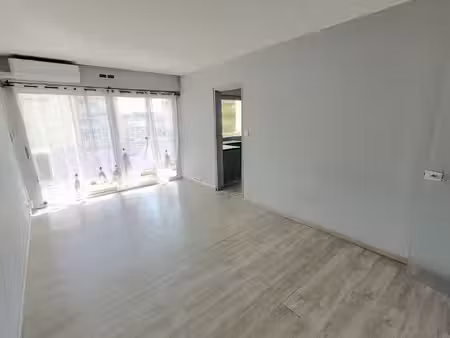 appartement centre alès - 4 pièces - 78.54 m²