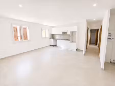 a louer appartement neuf barjols 3 pièce(s) 69.08 m2 avec stationnement