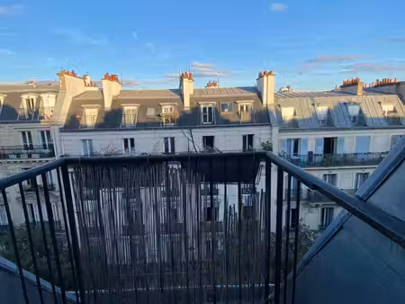 paris 9? ? charmant 2 pièces meublé avec balcon