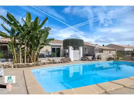maison familiale avec piscine sur près de 2 000 m2 à la bret