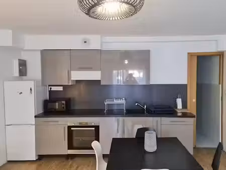 location meublée appartement 1 pièce 28 m² à gagny (93220)  880 €